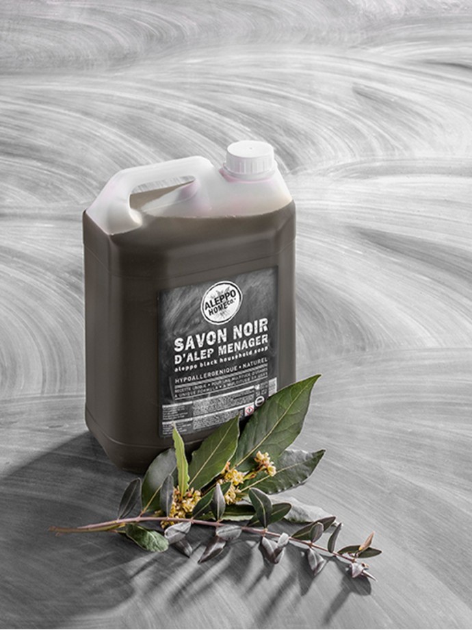 BLACK SOAP FROM ALEPPO · Household 5L