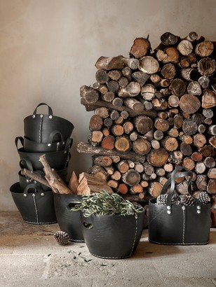 2 GIANT BALCONY PLANTERS · Recycled tire