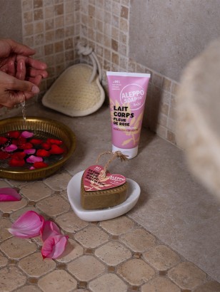 Loofah exfoliating heart – Bath accessory | Tadé