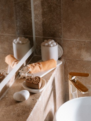 GALET DE MASSAGE COEUR · Marbre blanc