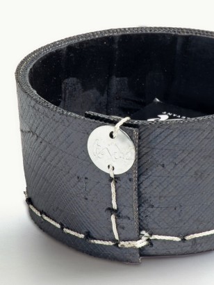 SOAP DISH · Recycled tire