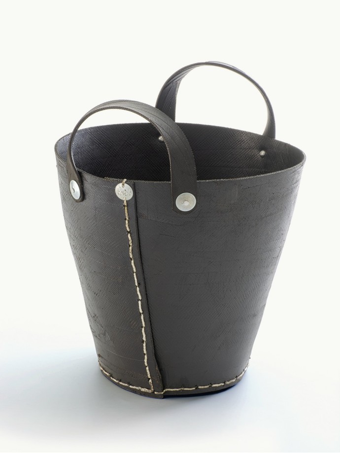 SMALL COUNTRY TOTE BAG · Recycled Tire
