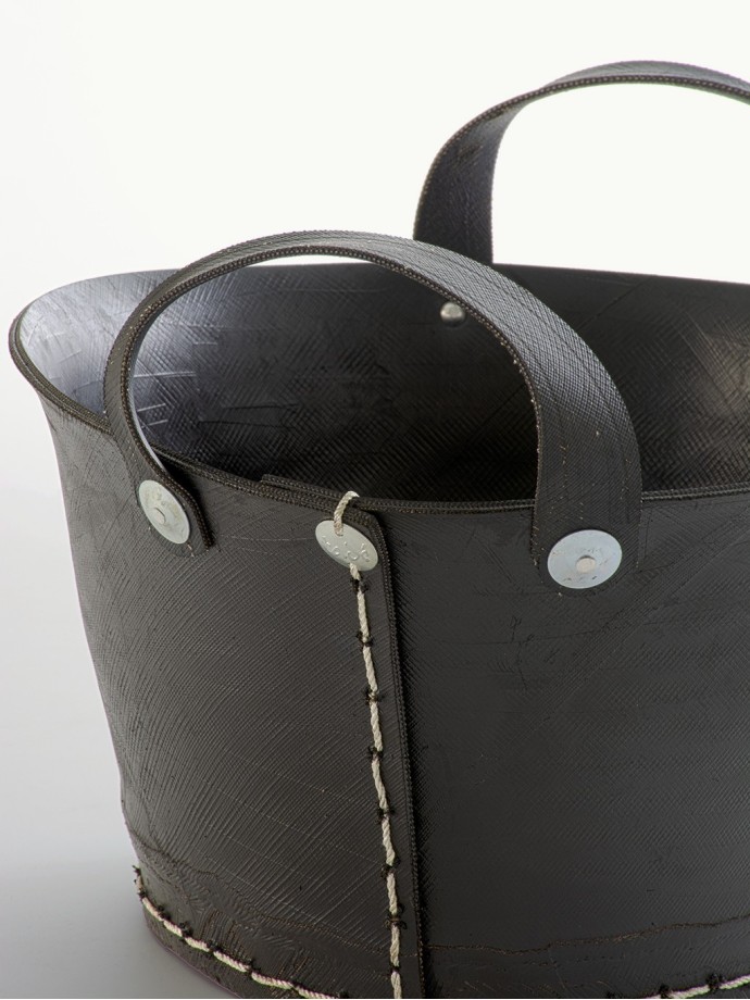 SMALL TOTE BAG · recycled tire