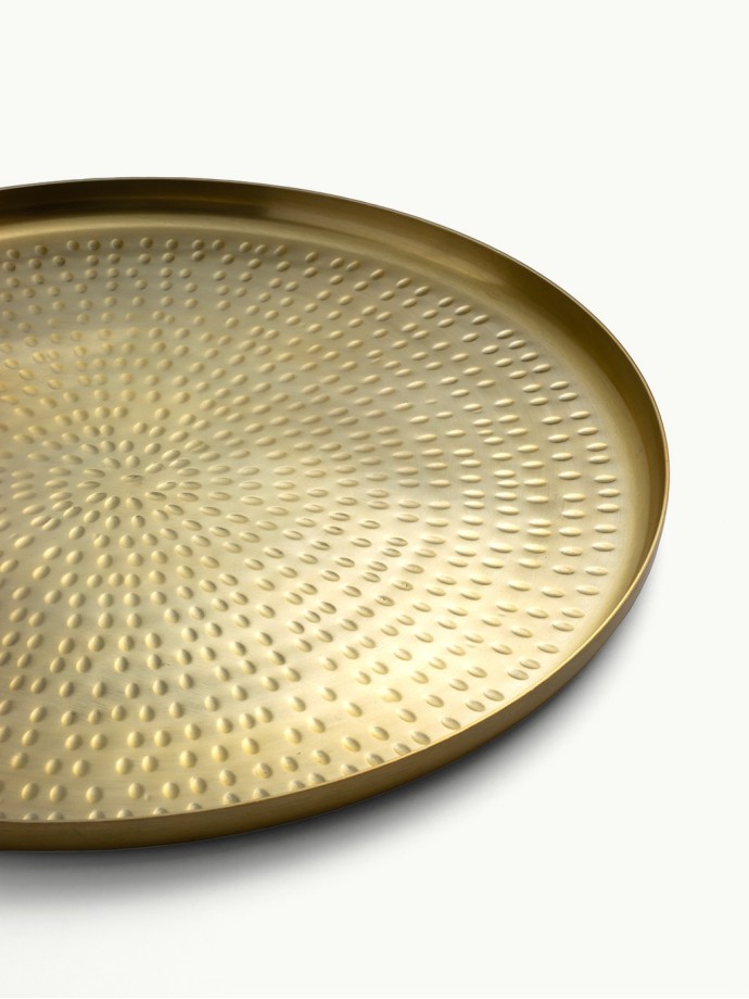 LARGE ROUND TRAY · Gilded brass