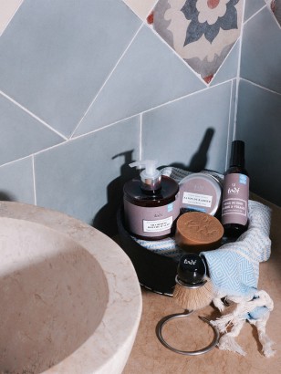 SAVON DU BARBIER · L'Homme de Méditerranée