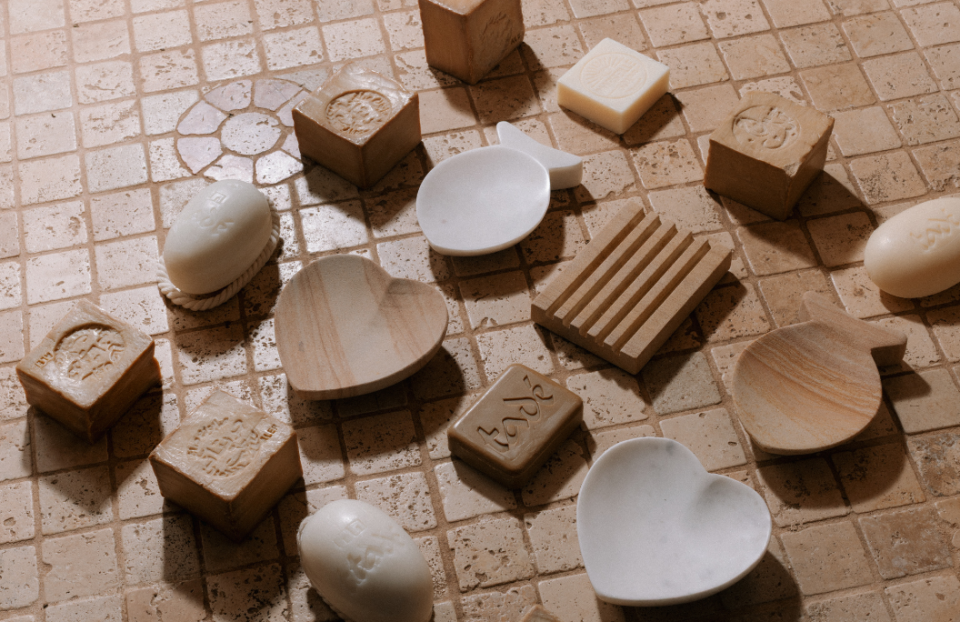 Porte-savons esthétiques en metal ou en marbre | Tadé